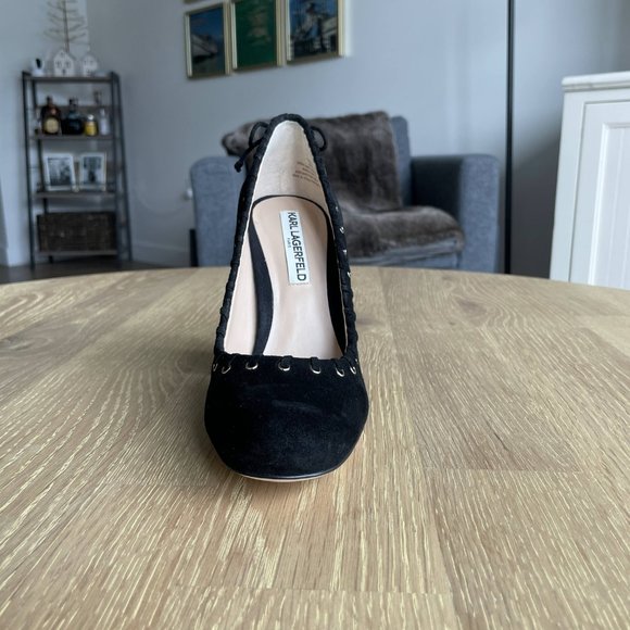 SOLD NWT Karl Lagerfeld Black Suger Suede Stitched Pump - Picture 3 of 9